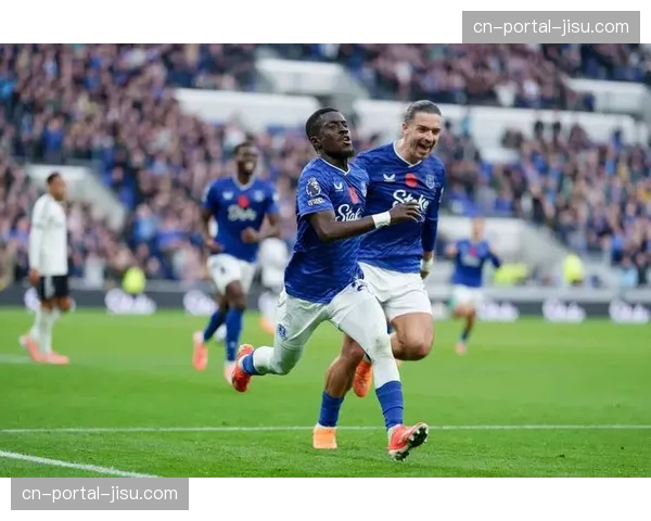 富勒姆2-0埃弗顿,太妃糖跌入降级区,保级形势严峻 富勒姆2-0埃弗顿,太妃糖跌入降级区,保级形势严峻